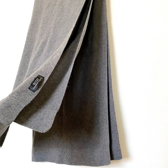 Zara Wool Fine Knit Grey Ribbed Oversized Scarf/Wrap - Picture 4 of 11